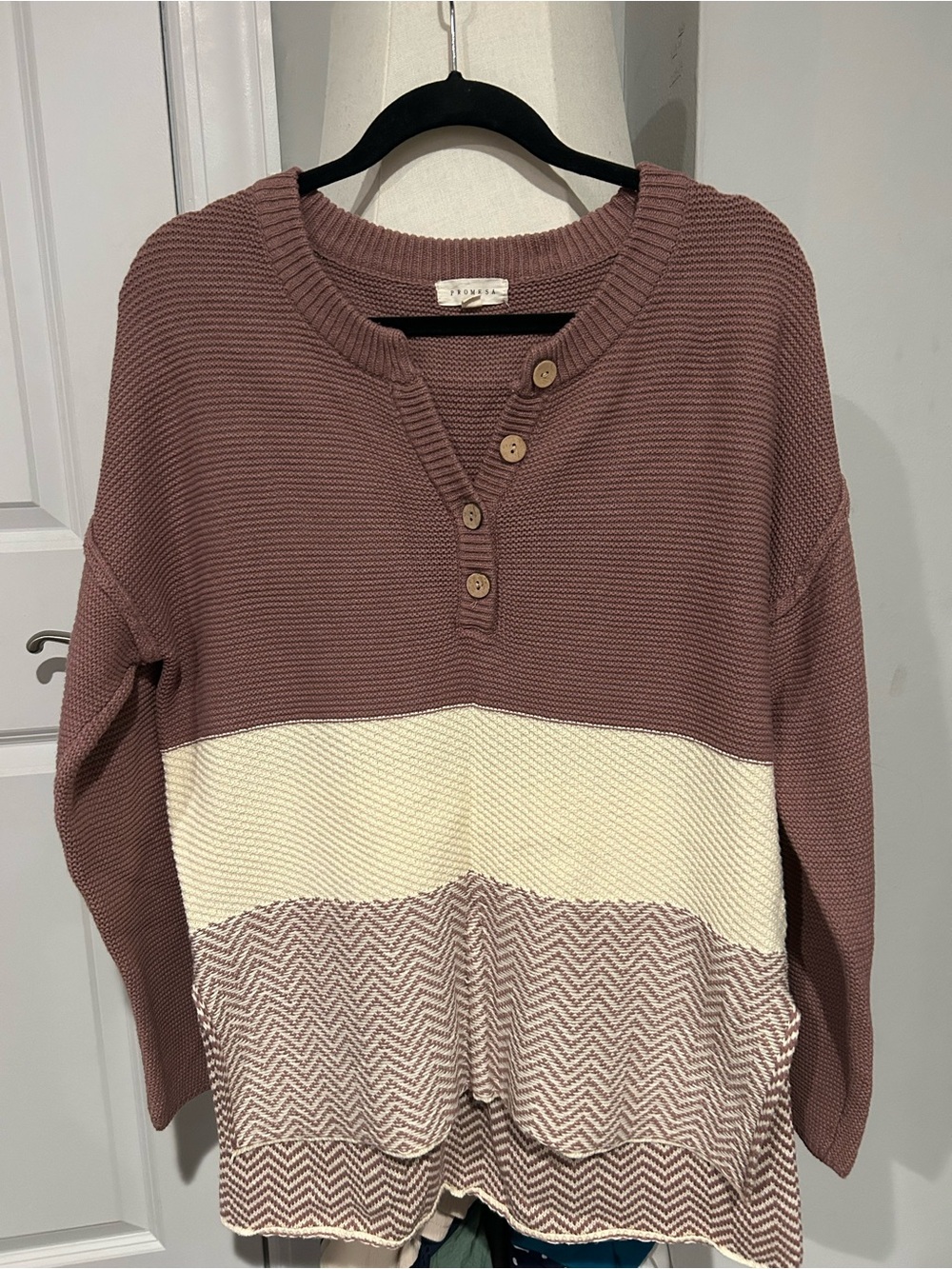Promesa Mauve and Cream Colorblock Henley Sweater